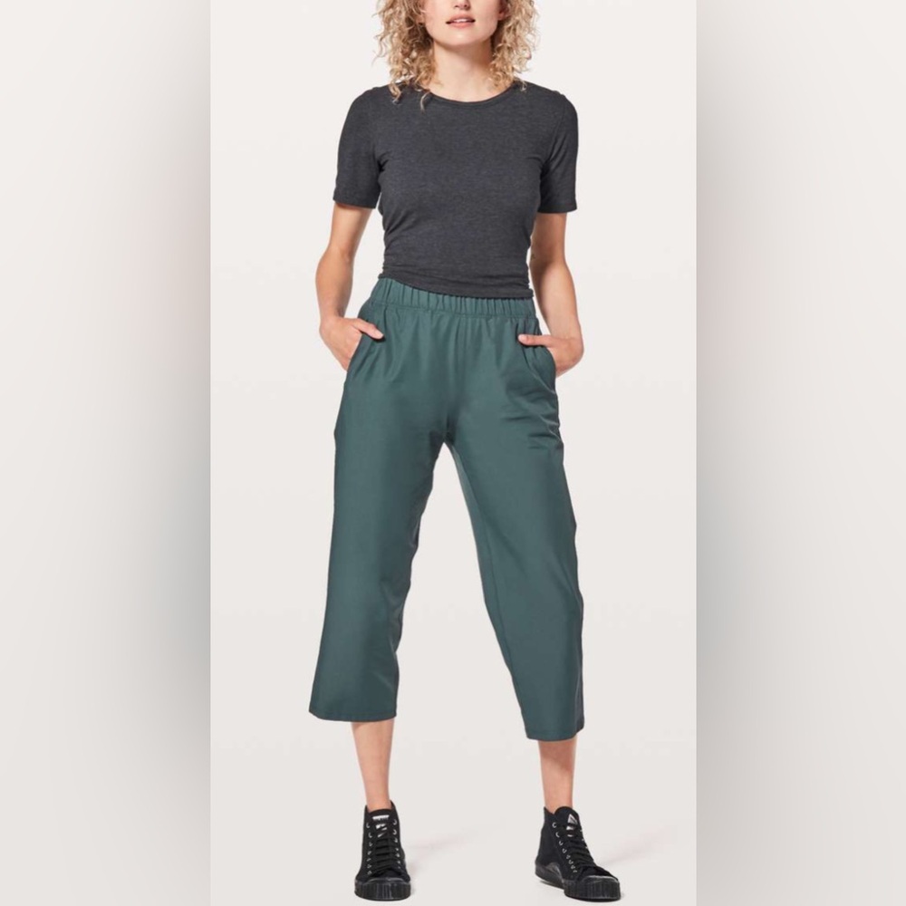 Lululemon Next Move Crop 23” Swift Ultra Light Fabric Athletic Pants Gravity 8